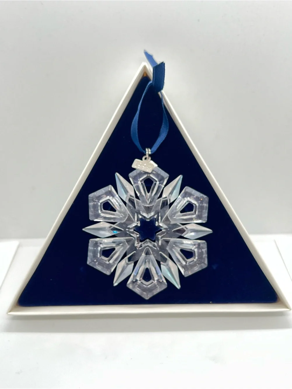 Swarovski Crystal 1999 Annual Christmas Ornament w/ Box
